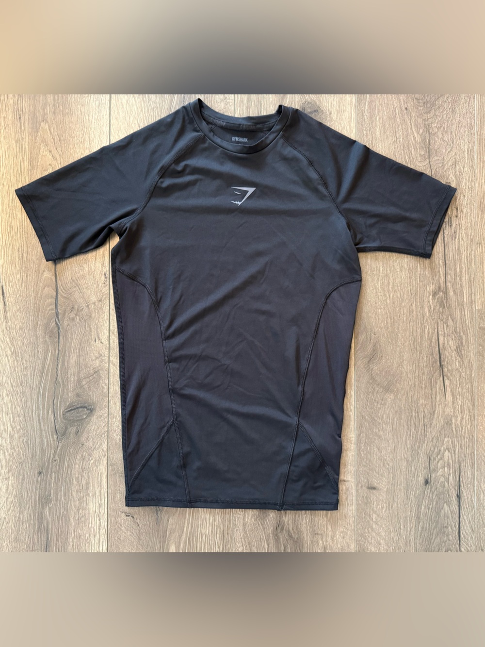 Gymshark Men’s Element Base layer lifting muscle workout Shirt Black size small